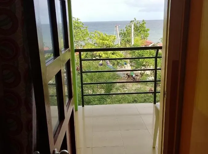 イン Islet View House 2*